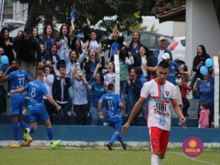 
<a style='margin-left: 5px;' class='btn btn-xs btn-social btn-facebook' href='https://www.facebook.com/sharer/sharer.php?u=https://www.boladovale.com.br/imgs/800-800-90/conteudo/fotos/1642/img8523.jpg' rel='popup' data-width='500' data-height='400'><i class='fa fa-facebook'></i>Compartilhar <span class='hidden-xs'>no Facebook</span>
</a> 
<a class='btn btn-default btn-xs' target='_blank' href='imgs/800-800-90/conteudo/fotos/1642/img8523.jpg'>
<span class='glyphicon glyphicon-cloud-download'></span> Salvar
</a> 
<span></span>