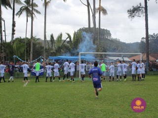 
<a style='margin-left: 5px;' class='btn btn-xs btn-social btn-facebook' href='https://www.facebook.com/sharer/sharer.php?u=https://www.boladovale.com.br/imgs/800-800-90/conteudo/fotos/1645/img9283.jpg' rel='popup' data-width='500' data-height='400'><i class='fa fa-facebook'></i>Compartilhar <span class='hidden-xs'>no Facebook</span>
</a> 
<a class='btn btn-default btn-xs' target='_blank' href='imgs/800-800-90/conteudo/fotos/1645/img9283.jpg'>
<span class='glyphicon glyphicon-cloud-download'></span> Salvar
</a> 
<span></span>