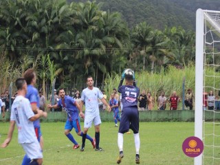 
<a style='margin-left: 5px;' class='btn btn-xs btn-social btn-facebook' href='https://www.facebook.com/sharer/sharer.php?u=https://www.boladovale.com.br/imgs/800-800-90/conteudo/fotos/1645/img9340.jpg' rel='popup' data-width='500' data-height='400'><i class='fa fa-facebook'></i>Compartilhar <span class='hidden-xs'>no Facebook</span>
</a> 
<a class='btn btn-default btn-xs' target='_blank' href='imgs/800-800-90/conteudo/fotos/1645/img9340.jpg'>
<span class='glyphicon glyphicon-cloud-download'></span> Salvar
</a> 
<span></span>