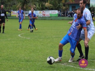 
<a style='margin-left: 5px;' class='btn btn-xs btn-social btn-facebook' href='https://www.facebook.com/sharer/sharer.php?u=https://www.boladovale.com.br/imgs/800-800-90/conteudo/fotos/1645/img9344.jpg' rel='popup' data-width='500' data-height='400'><i class='fa fa-facebook'></i>Compartilhar <span class='hidden-xs'>no Facebook</span>
</a> 
<a class='btn btn-default btn-xs' target='_blank' href='imgs/800-800-90/conteudo/fotos/1645/img9344.jpg'>
<span class='glyphicon glyphicon-cloud-download'></span> Salvar
</a> 
<span></span>