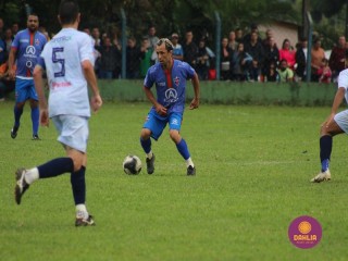 
<a style='margin-left: 5px;' class='btn btn-xs btn-social btn-facebook' href='https://www.facebook.com/sharer/sharer.php?u=https://www.boladovale.com.br/imgs/800-800-90/conteudo/fotos/1645/img9385.jpg' rel='popup' data-width='500' data-height='400'><i class='fa fa-facebook'></i>Compartilhar <span class='hidden-xs'>no Facebook</span>
</a> 
<a class='btn btn-default btn-xs' target='_blank' href='imgs/800-800-90/conteudo/fotos/1645/img9385.jpg'>
<span class='glyphicon glyphicon-cloud-download'></span> Salvar
</a> 
<span></span>