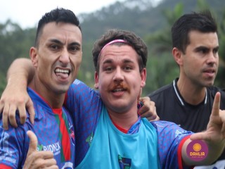 
<a style='margin-left: 5px;' class='btn btn-xs btn-social btn-facebook' href='https://www.facebook.com/sharer/sharer.php?u=https://www.boladovale.com.br/imgs/800-800-90/conteudo/fotos/1645/img9409.jpg' rel='popup' data-width='500' data-height='400'><i class='fa fa-facebook'></i>Compartilhar <span class='hidden-xs'>no Facebook</span>
</a> 
<a class='btn btn-default btn-xs' target='_blank' href='imgs/800-800-90/conteudo/fotos/1645/img9409.jpg'>
<span class='glyphicon glyphicon-cloud-download'></span> Salvar
</a> 
<span></span>