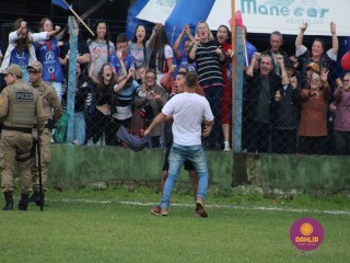 
<a style='margin-left: 5px;' class='btn btn-xs btn-social btn-facebook' href='https://www.facebook.com/sharer/sharer.php?u=https://www.boladovale.com.br/imgs/800-800-90/conteudo/fotos/1645/img9415-109.jpg' rel='popup' data-width='500' data-height='400'><i class='fa fa-facebook'></i>Compartilhar <span class='hidden-xs'>no Facebook</span>
</a> 
<a class='btn btn-default btn-xs' target='_blank' href='imgs/800-800-90/conteudo/fotos/1645/img9415-109.jpg'>
<span class='glyphicon glyphicon-cloud-download'></span> Salvar
</a> 
<span></span>