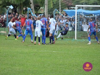 
<a style='margin-left: 5px;' class='btn btn-xs btn-social btn-facebook' href='https://www.facebook.com/sharer/sharer.php?u=https://www.boladovale.com.br/imgs/800-800-90/conteudo/fotos/1645/img9415-49.jpg' rel='popup' data-width='500' data-height='400'><i class='fa fa-facebook'></i>Compartilhar <span class='hidden-xs'>no Facebook</span>
</a> 
<a class='btn btn-default btn-xs' target='_blank' href='imgs/800-800-90/conteudo/fotos/1645/img9415-49.jpg'>
<span class='glyphicon glyphicon-cloud-download'></span> Salvar
</a> 
<span></span>