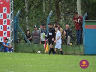 
<a style='margin-left: 5px;' class='btn btn-xs btn-social btn-facebook' href='https://www.facebook.com/sharer/sharer.php?u=https://www.boladovale.com.br/imgs/800-800-90/conteudo/fotos/1645/img9415-53.jpg' rel='popup' data-width='500' data-height='400'><i class='fa fa-facebook'></i>Compartilhar <span class='hidden-xs'>no Facebook</span>
</a> 
<a class='btn btn-default btn-xs' target='_blank' href='imgs/800-800-90/conteudo/fotos/1645/img9415-53.jpg'>
<span class='glyphicon glyphicon-cloud-download'></span> Salvar
</a> 
<span></span>