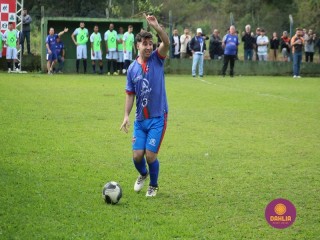 
<a style='margin-left: 5px;' class='btn btn-xs btn-social btn-facebook' href='https://www.facebook.com/sharer/sharer.php?u=https://www.boladovale.com.br/imgs/800-800-90/conteudo/fotos/1645/img9415-62.jpg' rel='popup' data-width='500' data-height='400'><i class='fa fa-facebook'></i>Compartilhar <span class='hidden-xs'>no Facebook</span>
</a> 
<a class='btn btn-default btn-xs' target='_blank' href='imgs/800-800-90/conteudo/fotos/1645/img9415-62.jpg'>
<span class='glyphicon glyphicon-cloud-download'></span> Salvar
</a> 
<span></span>