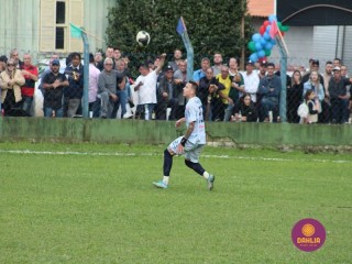 
<a style='margin-left: 5px;' class='btn btn-xs btn-social btn-facebook' href='https://www.facebook.com/sharer/sharer.php?u=https://www.boladovale.com.br/imgs/800-800-90/conteudo/fotos/1645/img9415-73.jpg' rel='popup' data-width='500' data-height='400'><i class='fa fa-facebook'></i>Compartilhar <span class='hidden-xs'>no Facebook</span>
</a> 
<a class='btn btn-default btn-xs' target='_blank' href='imgs/800-800-90/conteudo/fotos/1645/img9415-73.jpg'>
<span class='glyphicon glyphicon-cloud-download'></span> Salvar
</a> 
<span></span>