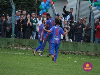 
<a style='margin-left: 5px;' class='btn btn-xs btn-social btn-facebook' href='https://www.facebook.com/sharer/sharer.php?u=https://www.boladovale.com.br/imgs/800-800-90/conteudo/fotos/1645/img9415-87.jpg' rel='popup' data-width='500' data-height='400'><i class='fa fa-facebook'></i>Compartilhar <span class='hidden-xs'>no Facebook</span>
</a> 
<a class='btn btn-default btn-xs' target='_blank' href='imgs/800-800-90/conteudo/fotos/1645/img9415-87.jpg'>
<span class='glyphicon glyphicon-cloud-download'></span> Salvar
</a> 
<span></span>