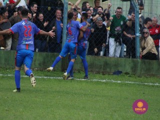 
<a style='margin-left: 5px;' class='btn btn-xs btn-social btn-facebook' href='https://www.facebook.com/sharer/sharer.php?u=https://www.boladovale.com.br/imgs/800-800-90/conteudo/fotos/1645/img9415-89.jpg' rel='popup' data-width='500' data-height='400'><i class='fa fa-facebook'></i>Compartilhar <span class='hidden-xs'>no Facebook</span>
</a> 
<a class='btn btn-default btn-xs' target='_blank' href='imgs/800-800-90/conteudo/fotos/1645/img9415-89.jpg'>
<span class='glyphicon glyphicon-cloud-download'></span> Salvar
</a> 
<span></span>