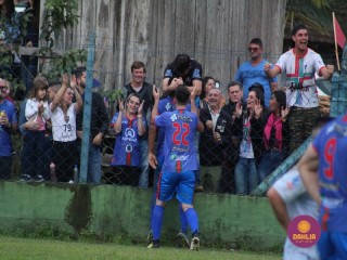 
<a style='margin-left: 5px;' class='btn btn-xs btn-social btn-facebook' href='https://www.facebook.com/sharer/sharer.php?u=https://www.boladovale.com.br/imgs/800-800-90/conteudo/fotos/1645/img9415-92.jpg' rel='popup' data-width='500' data-height='400'><i class='fa fa-facebook'></i>Compartilhar <span class='hidden-xs'>no Facebook</span>
</a> 
<a class='btn btn-default btn-xs' target='_blank' href='imgs/800-800-90/conteudo/fotos/1645/img9415-92.jpg'>
<span class='glyphicon glyphicon-cloud-download'></span> Salvar
</a> 
<span></span>