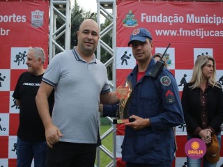 
<a style='margin-left: 5px;' class='btn btn-xs btn-social btn-facebook' href='https://www.facebook.com/sharer/sharer.php?u=https://www.boladovale.com.br/imgs/800-800-90/conteudo/fotos/1646/img9457.jpg' rel='popup' data-width='500' data-height='400'><i class='fa fa-facebook'></i>Compartilhar <span class='hidden-xs'>no Facebook</span>
</a> 
<a class='btn btn-default btn-xs' target='_blank' href='imgs/800-800-90/conteudo/fotos/1646/img9457.jpg'>
<span class='glyphicon glyphicon-cloud-download'></span> Salvar
</a> 
<span></span>