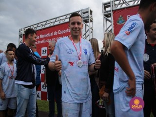 
<a style='margin-left: 5px;' class='btn btn-xs btn-social btn-facebook' href='https://www.facebook.com/sharer/sharer.php?u=https://www.boladovale.com.br/imgs/800-800-90/conteudo/fotos/1646/img9511.jpg' rel='popup' data-width='500' data-height='400'><i class='fa fa-facebook'></i>Compartilhar <span class='hidden-xs'>no Facebook</span>
</a> 
<a class='btn btn-default btn-xs' target='_blank' href='imgs/800-800-90/conteudo/fotos/1646/img9511.jpg'>
<span class='glyphicon glyphicon-cloud-download'></span> Salvar
</a> 
<span></span>