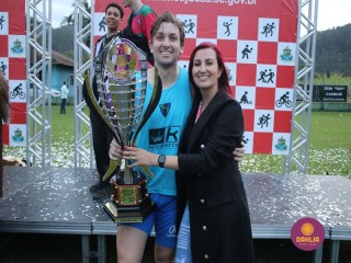 
<a style='margin-left: 5px;' class='btn btn-xs btn-social btn-facebook' href='https://www.facebook.com/sharer/sharer.php?u=https://www.boladovale.com.br/imgs/800-800-90/conteudo/fotos/1646/img9715.jpg' rel='popup' data-width='500' data-height='400'><i class='fa fa-facebook'></i>Compartilhar <span class='hidden-xs'>no Facebook</span>
</a> 
<a class='btn btn-default btn-xs' target='_blank' href='imgs/800-800-90/conteudo/fotos/1646/img9715.jpg'>
<span class='glyphicon glyphicon-cloud-download'></span> Salvar
</a> 
<span></span>