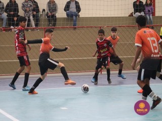 
<a style='margin-left: 5px;' class='btn btn-xs btn-social btn-facebook' href='https://www.facebook.com/sharer/sharer.php?u=https://www.boladovale.com.br/imgs/800-800-90/conteudo/fotos/1647/img0015.jpg' rel='popup' data-width='500' data-height='400'><i class='fa fa-facebook'></i>Compartilhar <span class='hidden-xs'>no Facebook</span>
</a> 
<a class='btn btn-default btn-xs' target='_blank' href='imgs/800-800-90/conteudo/fotos/1647/img0015.jpg'>
<span class='glyphicon glyphicon-cloud-download'></span> Salvar
</a> 
<span></span>