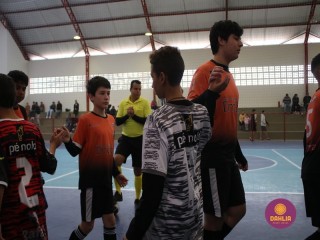 
<a style='margin-left: 5px;' class='btn btn-xs btn-social btn-facebook' href='https://www.facebook.com/sharer/sharer.php?u=https://www.boladovale.com.br/imgs/800-800-90/conteudo/fotos/1647/img0030.jpg' rel='popup' data-width='500' data-height='400'><i class='fa fa-facebook'></i>Compartilhar <span class='hidden-xs'>no Facebook</span>
</a> 
<a class='btn btn-default btn-xs' target='_blank' href='imgs/800-800-90/conteudo/fotos/1647/img0030.jpg'>
<span class='glyphicon glyphicon-cloud-download'></span> Salvar
</a> 
<span></span>