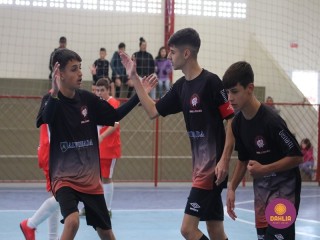 
<a style='margin-left: 5px;' class='btn btn-xs btn-social btn-facebook' href='https://www.facebook.com/sharer/sharer.php?u=https://www.boladovale.com.br/imgs/800-800-90/conteudo/fotos/1647/img0063.jpg' rel='popup' data-width='500' data-height='400'><i class='fa fa-facebook'></i>Compartilhar <span class='hidden-xs'>no Facebook</span>
</a> 
<a class='btn btn-default btn-xs' target='_blank' href='imgs/800-800-90/conteudo/fotos/1647/img0063.jpg'>
<span class='glyphicon glyphicon-cloud-download'></span> Salvar
</a> 
<span></span>