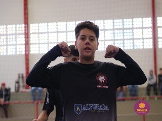 
<a style='margin-left: 5px;' class='btn btn-xs btn-social btn-facebook' href='https://www.facebook.com/sharer/sharer.php?u=https://www.boladovale.com.br/imgs/800-800-90/conteudo/fotos/1647/img0074.jpg' rel='popup' data-width='500' data-height='400'><i class='fa fa-facebook'></i>Compartilhar <span class='hidden-xs'>no Facebook</span>
</a> 
<a class='btn btn-default btn-xs' target='_blank' href='imgs/800-800-90/conteudo/fotos/1647/img0074.jpg'>
<span class='glyphicon glyphicon-cloud-download'></span> Salvar
</a> 
<span></span>