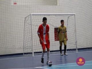 
<a style='margin-left: 5px;' class='btn btn-xs btn-social btn-facebook' href='https://www.facebook.com/sharer/sharer.php?u=https://www.boladovale.com.br/imgs/800-800-90/conteudo/fotos/1647/img0130.jpg' rel='popup' data-width='500' data-height='400'><i class='fa fa-facebook'></i>Compartilhar <span class='hidden-xs'>no Facebook</span>
</a> 
<a class='btn btn-default btn-xs' target='_blank' href='imgs/800-800-90/conteudo/fotos/1647/img0130.jpg'>
<span class='glyphicon glyphicon-cloud-download'></span> Salvar
</a> 
<span></span>