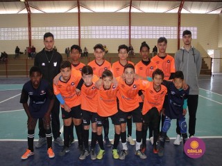 
<a style='margin-left: 5px;' class='btn btn-xs btn-social btn-facebook' href='https://www.facebook.com/sharer/sharer.php?u=https://www.boladovale.com.br/imgs/800-800-90/conteudo/fotos/1647/img0152.jpg' rel='popup' data-width='500' data-height='400'><i class='fa fa-facebook'></i>Compartilhar <span class='hidden-xs'>no Facebook</span>
</a> 
<a class='btn btn-default btn-xs' target='_blank' href='imgs/800-800-90/conteudo/fotos/1647/img0152.jpg'>
<span class='glyphicon glyphicon-cloud-download'></span> Salvar
</a> 
<span></span>