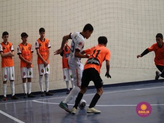 
<a style='margin-left: 5px;' class='btn btn-xs btn-social btn-facebook' href='https://www.facebook.com/sharer/sharer.php?u=https://www.boladovale.com.br/imgs/800-800-90/conteudo/fotos/1647/img0164.jpg' rel='popup' data-width='500' data-height='400'><i class='fa fa-facebook'></i>Compartilhar <span class='hidden-xs'>no Facebook</span>
</a> 
<a class='btn btn-default btn-xs' target='_blank' href='imgs/800-800-90/conteudo/fotos/1647/img0164.jpg'>
<span class='glyphicon glyphicon-cloud-download'></span> Salvar
</a> 
<span></span>