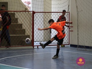 
<a style='margin-left: 5px;' class='btn btn-xs btn-social btn-facebook' href='https://www.facebook.com/sharer/sharer.php?u=https://www.boladovale.com.br/imgs/800-800-90/conteudo/fotos/1647/img0165.jpg' rel='popup' data-width='500' data-height='400'><i class='fa fa-facebook'></i>Compartilhar <span class='hidden-xs'>no Facebook</span>
</a> 
<a class='btn btn-default btn-xs' target='_blank' href='imgs/800-800-90/conteudo/fotos/1647/img0165.jpg'>
<span class='glyphicon glyphicon-cloud-download'></span> Salvar
</a> 
<span></span>