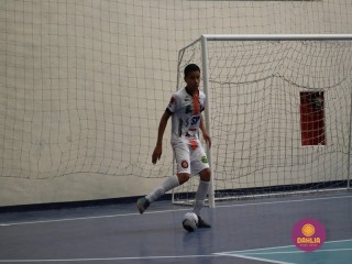 
<a style='margin-left: 5px;' class='btn btn-xs btn-social btn-facebook' href='https://www.facebook.com/sharer/sharer.php?u=https://www.boladovale.com.br/imgs/800-800-90/conteudo/fotos/1647/img0184.jpg' rel='popup' data-width='500' data-height='400'><i class='fa fa-facebook'></i>Compartilhar <span class='hidden-xs'>no Facebook</span>
</a> 
<a class='btn btn-default btn-xs' target='_blank' href='imgs/800-800-90/conteudo/fotos/1647/img0184.jpg'>
<span class='glyphicon glyphicon-cloud-download'></span> Salvar
</a> 
<span></span>