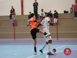 
<a style='margin-left: 5px;' class='btn btn-xs btn-social btn-facebook' href='https://www.facebook.com/sharer/sharer.php?u=https://www.boladovale.com.br/imgs/800-800-90/conteudo/fotos/1647/img0195.jpg' rel='popup' data-width='500' data-height='400'><i class='fa fa-facebook'></i>Compartilhar <span class='hidden-xs'>no Facebook</span>
</a> 
<a class='btn btn-default btn-xs' target='_blank' href='imgs/800-800-90/conteudo/fotos/1647/img0195.jpg'>
<span class='glyphicon glyphicon-cloud-download'></span> Salvar
</a> 
<span></span>