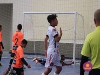 
<a style='margin-left: 5px;' class='btn btn-xs btn-social btn-facebook' href='https://www.facebook.com/sharer/sharer.php?u=https://www.boladovale.com.br/imgs/800-800-90/conteudo/fotos/1647/img0221.jpg' rel='popup' data-width='500' data-height='400'><i class='fa fa-facebook'></i>Compartilhar <span class='hidden-xs'>no Facebook</span>
</a> 
<a class='btn btn-default btn-xs' target='_blank' href='imgs/800-800-90/conteudo/fotos/1647/img0221.jpg'>
<span class='glyphicon glyphicon-cloud-download'></span> Salvar
</a> 
<span></span>