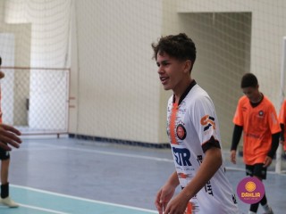 
<a style='margin-left: 5px;' class='btn btn-xs btn-social btn-facebook' href='https://www.facebook.com/sharer/sharer.php?u=https://www.boladovale.com.br/imgs/800-800-90/conteudo/fotos/1647/img0223.jpg' rel='popup' data-width='500' data-height='400'><i class='fa fa-facebook'></i>Compartilhar <span class='hidden-xs'>no Facebook</span>
</a> 
<a class='btn btn-default btn-xs' target='_blank' href='imgs/800-800-90/conteudo/fotos/1647/img0223.jpg'>
<span class='glyphicon glyphicon-cloud-download'></span> Salvar
</a> 
<span></span>