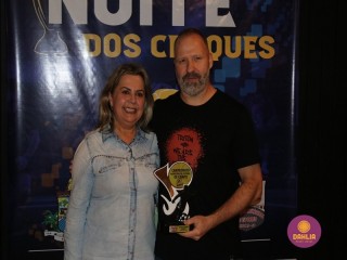 
<a style='margin-left: 5px;' class='btn btn-xs btn-social btn-facebook' href='https://www.facebook.com/sharer/sharer.php?u=https://www.boladovale.com.br/imgs/800-800-90/conteudo/fotos/1650/img0269.jpg' rel='popup' data-width='500' data-height='400'><i class='fa fa-facebook'></i>Compartilhar <span class='hidden-xs'>no Facebook</span>
</a> 
<a class='btn btn-default btn-xs' target='_blank' href='imgs/800-800-90/conteudo/fotos/1650/img0269.jpg'>
<span class='glyphicon glyphicon-cloud-download'></span> Salvar
</a> 
<span></span>