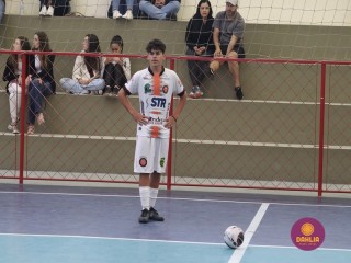 
<a style='margin-left: 5px;' class='btn btn-xs btn-social btn-facebook' href='https://www.facebook.com/sharer/sharer.php?u=https://www.boladovale.com.br/imgs/800-800-90/conteudo/fotos/1651/img0374.jpg' rel='popup' data-width='500' data-height='400'><i class='fa fa-facebook'></i>Compartilhar <span class='hidden-xs'>no Facebook</span>
</a> 
<a class='btn btn-default btn-xs' target='_blank' href='imgs/800-800-90/conteudo/fotos/1651/img0374.jpg'>
<span class='glyphicon glyphicon-cloud-download'></span> Salvar
</a> 
<span></span>