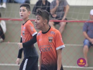 
<a style='margin-left: 5px;' class='btn btn-xs btn-social btn-facebook' href='https://www.facebook.com/sharer/sharer.php?u=https://www.boladovale.com.br/imgs/800-800-90/conteudo/fotos/1651/img0382.jpg' rel='popup' data-width='500' data-height='400'><i class='fa fa-facebook'></i>Compartilhar <span class='hidden-xs'>no Facebook</span>
</a> 
<a class='btn btn-default btn-xs' target='_blank' href='imgs/800-800-90/conteudo/fotos/1651/img0382.jpg'>
<span class='glyphicon glyphicon-cloud-download'></span> Salvar
</a> 
<span></span>