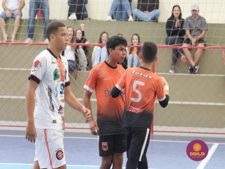 
<a style='margin-left: 5px;' class='btn btn-xs btn-social btn-facebook' href='https://www.facebook.com/sharer/sharer.php?u=https://www.boladovale.com.br/imgs/800-800-90/conteudo/fotos/1651/img0399.jpg' rel='popup' data-width='500' data-height='400'><i class='fa fa-facebook'></i>Compartilhar <span class='hidden-xs'>no Facebook</span>
</a> 
<a class='btn btn-default btn-xs' target='_blank' href='imgs/800-800-90/conteudo/fotos/1651/img0399.jpg'>
<span class='glyphicon glyphicon-cloud-download'></span> Salvar
</a> 
<span></span>
