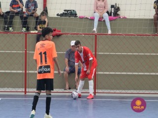 
<a style='margin-left: 5px;' class='btn btn-xs btn-social btn-facebook' href='https://www.facebook.com/sharer/sharer.php?u=https://www.boladovale.com.br/imgs/800-800-90/conteudo/fotos/1651/img0503.jpg' rel='popup' data-width='500' data-height='400'><i class='fa fa-facebook'></i>Compartilhar <span class='hidden-xs'>no Facebook</span>
</a> 
<a class='btn btn-default btn-xs' target='_blank' href='imgs/800-800-90/conteudo/fotos/1651/img0503.jpg'>
<span class='glyphicon glyphicon-cloud-download'></span> Salvar
</a> 
<span></span>