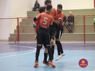 
<a style='margin-left: 5px;' class='btn btn-xs btn-social btn-facebook' href='https://www.facebook.com/sharer/sharer.php?u=https://www.boladovale.com.br/imgs/800-800-90/conteudo/fotos/1653/img5713.jpg' rel='popup' data-width='500' data-height='400'><i class='fa fa-facebook'></i>Compartilhar <span class='hidden-xs'>no Facebook</span>
</a> 
<a class='btn btn-default btn-xs' target='_blank' href='imgs/800-800-90/conteudo/fotos/1653/img5713.jpg'>
<span class='glyphicon glyphicon-cloud-download'></span> Salvar
</a> 
<span></span>