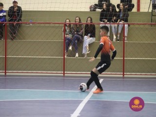 
<a style='margin-left: 5px;' class='btn btn-xs btn-social btn-facebook' href='https://www.facebook.com/sharer/sharer.php?u=https://www.boladovale.com.br/imgs/800-800-90/conteudo/fotos/1653/img5759.jpg' rel='popup' data-width='500' data-height='400'><i class='fa fa-facebook'></i>Compartilhar <span class='hidden-xs'>no Facebook</span>
</a> 
<a class='btn btn-default btn-xs' target='_blank' href='imgs/800-800-90/conteudo/fotos/1653/img5759.jpg'>
<span class='glyphicon glyphicon-cloud-download'></span> Salvar
</a> 
<span></span>