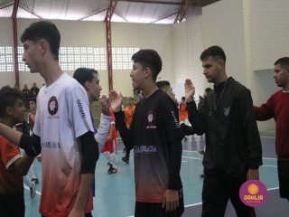 
<a style='margin-left: 5px;' class='btn btn-xs btn-social btn-facebook' href='https://www.facebook.com/sharer/sharer.php?u=https://www.boladovale.com.br/imgs/800-800-90/conteudo/fotos/1653/img5855.jpg' rel='popup' data-width='500' data-height='400'><i class='fa fa-facebook'></i>Compartilhar <span class='hidden-xs'>no Facebook</span>
</a> 
<a class='btn btn-default btn-xs' target='_blank' href='imgs/800-800-90/conteudo/fotos/1653/img5855.jpg'>
<span class='glyphicon glyphicon-cloud-download'></span> Salvar
</a> 
<span></span>
