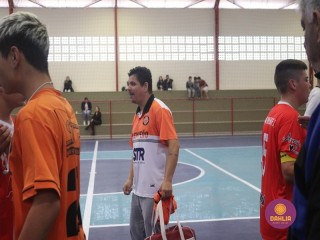 
<a style='margin-left: 5px;' class='btn btn-xs btn-social btn-facebook' href='https://www.facebook.com/sharer/sharer.php?u=https://www.boladovale.com.br/imgs/800-800-90/conteudo/fotos/1653/img5924.jpg' rel='popup' data-width='500' data-height='400'><i class='fa fa-facebook'></i>Compartilhar <span class='hidden-xs'>no Facebook</span>
</a> 
<a class='btn btn-default btn-xs' target='_blank' href='imgs/800-800-90/conteudo/fotos/1653/img5924.jpg'>
<span class='glyphicon glyphicon-cloud-download'></span> Salvar
</a> 
<span></span>