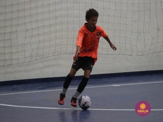 
<a style='margin-left: 5px;' class='btn btn-xs btn-social btn-facebook' href='https://www.facebook.com/sharer/sharer.php?u=https://www.boladovale.com.br/imgs/800-800-90/conteudo/fotos/1653/img6010.jpg' rel='popup' data-width='500' data-height='400'><i class='fa fa-facebook'></i>Compartilhar <span class='hidden-xs'>no Facebook</span>
</a> 
<a class='btn btn-default btn-xs' target='_blank' href='imgs/800-800-90/conteudo/fotos/1653/img6010.jpg'>
<span class='glyphicon glyphicon-cloud-download'></span> Salvar
</a> 
<span></span>