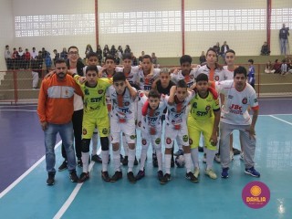 
<a style='margin-left: 5px;' class='btn btn-xs btn-social btn-facebook' href='https://www.facebook.com/sharer/sharer.php?u=https://www.boladovale.com.br/imgs/800-800-90/conteudo/fotos/1654/img6334.jpg' rel='popup' data-width='500' data-height='400'><i class='fa fa-facebook'></i>Compartilhar <span class='hidden-xs'>no Facebook</span>
</a> 
<a class='btn btn-default btn-xs' target='_blank' href='imgs/800-800-90/conteudo/fotos/1654/img6334.jpg'>
<span class='glyphicon glyphicon-cloud-download'></span> Salvar
</a> 
<span></span>