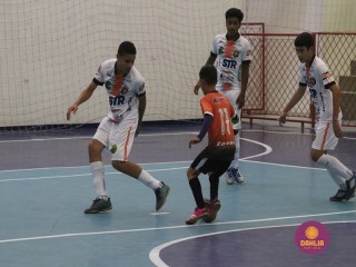 
<a style='margin-left: 5px;' class='btn btn-xs btn-social btn-facebook' href='https://www.facebook.com/sharer/sharer.php?u=https://www.boladovale.com.br/imgs/800-800-90/conteudo/fotos/1654/img6369.jpg' rel='popup' data-width='500' data-height='400'><i class='fa fa-facebook'></i>Compartilhar <span class='hidden-xs'>no Facebook</span>
</a> 
<a class='btn btn-default btn-xs' target='_blank' href='imgs/800-800-90/conteudo/fotos/1654/img6369.jpg'>
<span class='glyphicon glyphicon-cloud-download'></span> Salvar
</a> 
<span></span>