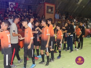 
<a style='margin-left: 5px;' class='btn btn-xs btn-social btn-facebook' href='https://www.facebook.com/sharer/sharer.php?u=https://www.boladovale.com.br/imgs/800-800-90/conteudo/fotos/1657/img6694.jpg' rel='popup' data-width='500' data-height='400'><i class='fa fa-facebook'></i>Compartilhar <span class='hidden-xs'>no Facebook</span>
</a> 
<a class='btn btn-default btn-xs' target='_blank' href='imgs/800-800-90/conteudo/fotos/1657/img6694.jpg'>
<span class='glyphicon glyphicon-cloud-download'></span> Salvar
</a> 
<span></span>