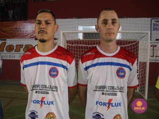 
<a style='margin-left: 5px;' class='btn btn-xs btn-social btn-facebook' href='https://www.facebook.com/sharer/sharer.php?u=https://www.boladovale.com.br/imgs/800-800-90/conteudo/fotos/1659/img6837.jpg' rel='popup' data-width='500' data-height='400'><i class='fa fa-facebook'></i>Compartilhar <span class='hidden-xs'>no Facebook</span>
</a> 
<a class='btn btn-default btn-xs' target='_blank' href='imgs/800-800-90/conteudo/fotos/1659/img6837.jpg'>
<span class='glyphicon glyphicon-cloud-download'></span> Salvar
</a> 
<span></span>