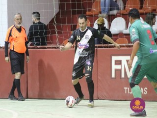 
<a style='margin-left: 5px;' class='btn btn-xs btn-social btn-facebook' href='https://www.facebook.com/sharer/sharer.php?u=https://www.boladovale.com.br/imgs/800-800-90/conteudo/fotos/1661/img7032.jpg' rel='popup' data-width='500' data-height='400'><i class='fa fa-facebook'></i>Compartilhar <span class='hidden-xs'>no Facebook</span>
</a> 
<a class='btn btn-default btn-xs' target='_blank' href='imgs/800-800-90/conteudo/fotos/1661/img7032.jpg'>
<span class='glyphicon glyphicon-cloud-download'></span> Salvar
</a> 
<span></span>