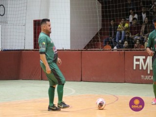 
<a style='margin-left: 5px;' class='btn btn-xs btn-social btn-facebook' href='https://www.facebook.com/sharer/sharer.php?u=https://www.boladovale.com.br/imgs/800-800-90/conteudo/fotos/1661/img7087.jpg' rel='popup' data-width='500' data-height='400'><i class='fa fa-facebook'></i>Compartilhar <span class='hidden-xs'>no Facebook</span>
</a> 
<a class='btn btn-default btn-xs' target='_blank' href='imgs/800-800-90/conteudo/fotos/1661/img7087.jpg'>
<span class='glyphicon glyphicon-cloud-download'></span> Salvar
</a> 
<span></span>