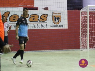 
<a style='margin-left: 5px;' class='btn btn-xs btn-social btn-facebook' href='https://www.facebook.com/sharer/sharer.php?u=https://www.boladovale.com.br/imgs/800-800-90/conteudo/fotos/1662/img7208.jpg' rel='popup' data-width='500' data-height='400'><i class='fa fa-facebook'></i>Compartilhar <span class='hidden-xs'>no Facebook</span>
</a> 
<a class='btn btn-default btn-xs' target='_blank' href='imgs/800-800-90/conteudo/fotos/1662/img7208.jpg'>
<span class='glyphicon glyphicon-cloud-download'></span> Salvar
</a> 
<span></span>
