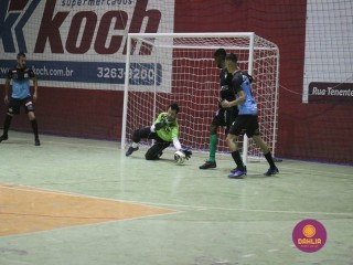 
<a style='margin-left: 5px;' class='btn btn-xs btn-social btn-facebook' href='https://www.facebook.com/sharer/sharer.php?u=https://www.boladovale.com.br/imgs/800-800-90/conteudo/fotos/1662/img7232.jpg' rel='popup' data-width='500' data-height='400'><i class='fa fa-facebook'></i>Compartilhar <span class='hidden-xs'>no Facebook</span>
</a> 
<a class='btn btn-default btn-xs' target='_blank' href='imgs/800-800-90/conteudo/fotos/1662/img7232.jpg'>
<span class='glyphicon glyphicon-cloud-download'></span> Salvar
</a> 
<span></span>