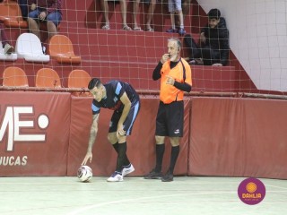 
<a style='margin-left: 5px;' class='btn btn-xs btn-social btn-facebook' href='https://www.facebook.com/sharer/sharer.php?u=https://www.boladovale.com.br/imgs/800-800-90/conteudo/fotos/1663/img7269.jpg' rel='popup' data-width='500' data-height='400'><i class='fa fa-facebook'></i>Compartilhar <span class='hidden-xs'>no Facebook</span>
</a> 
<a class='btn btn-default btn-xs' target='_blank' href='imgs/800-800-90/conteudo/fotos/1663/img7269.jpg'>
<span class='glyphicon glyphicon-cloud-download'></span> Salvar
</a> 
<span></span>