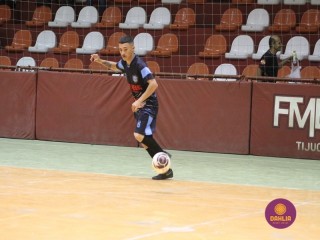 
<a style='margin-left: 5px;' class='btn btn-xs btn-social btn-facebook' href='https://www.facebook.com/sharer/sharer.php?u=https://www.boladovale.com.br/imgs/800-800-90/conteudo/fotos/1663/img7304.jpg' rel='popup' data-width='500' data-height='400'><i class='fa fa-facebook'></i>Compartilhar <span class='hidden-xs'>no Facebook</span>
</a> 
<a class='btn btn-default btn-xs' target='_blank' href='imgs/800-800-90/conteudo/fotos/1663/img7304.jpg'>
<span class='glyphicon glyphicon-cloud-download'></span> Salvar
</a> 
<span></span>