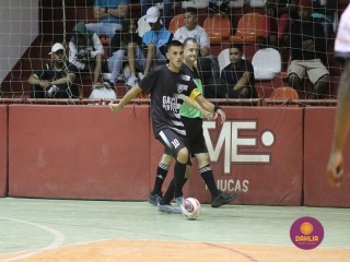 
<a style='margin-left: 5px;' class='btn btn-xs btn-social btn-facebook' href='https://www.facebook.com/sharer/sharer.php?u=https://www.boladovale.com.br/imgs/800-800-90/conteudo/fotos/1664/img7333.jpg' rel='popup' data-width='500' data-height='400'><i class='fa fa-facebook'></i>Compartilhar <span class='hidden-xs'>no Facebook</span>
</a> 
<a class='btn btn-default btn-xs' target='_blank' href='imgs/800-800-90/conteudo/fotos/1664/img7333.jpg'>
<span class='glyphicon glyphicon-cloud-download'></span> Salvar
</a> 
<span></span>